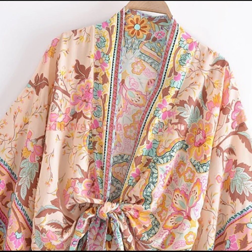 Beautiful Boho Blouse - Picture 6 of 6